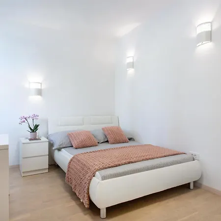 Urban Style By Loft Hotel apartamentowy Lublana